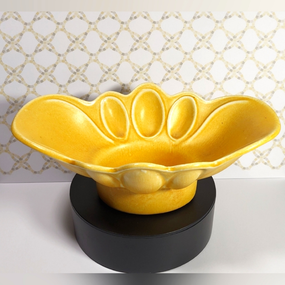 Vintage Miramar California Pottery #820 Ceramic Flower Bowl Planter Yellow